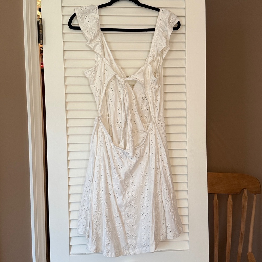 ASOS White Eyelet Wrap Dress – Size 12 – Ruffle Sleeves, Open Back Tie - Picture 2 of 4